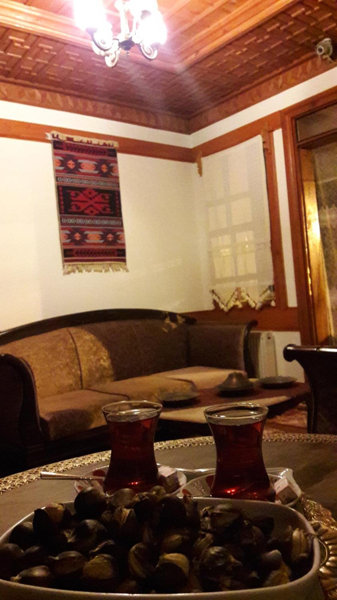 德默卡皮康纳克酒店 萨夫兰博卢 外观 照片